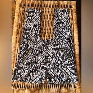 AQ SPORT FANCY MANCY WOMENS PATTERNED PANTS ✨